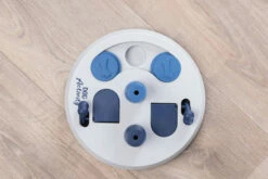 Trixie Jeu De Stratégie Pour Chien Flip Board -Promos VetoStore Boutique 9450b15de64d153733fa2ad6318803b6aca70d237229e26f319c14c79240fe77